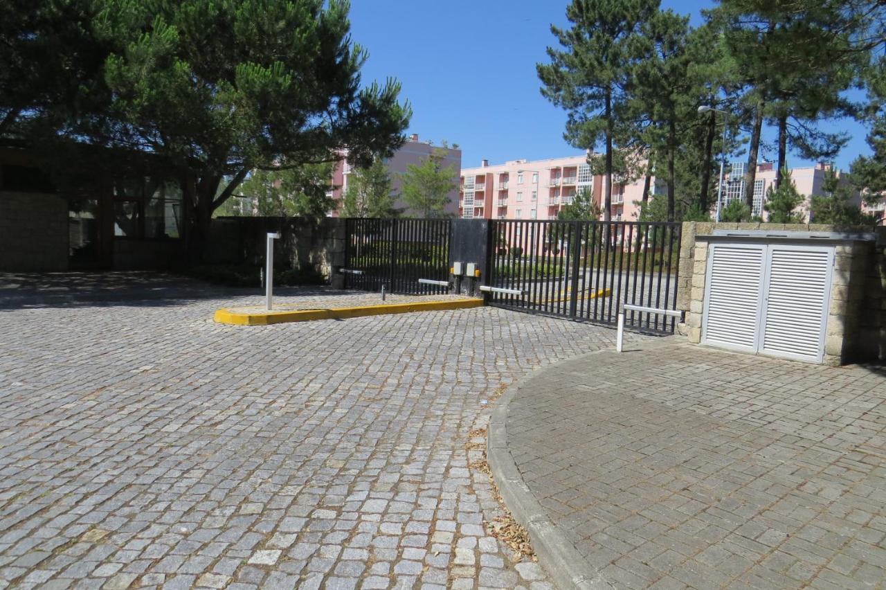Estudio De Luxo Em Condominio Privado Com Piscina Виана до Кастело Екстериор снимка
